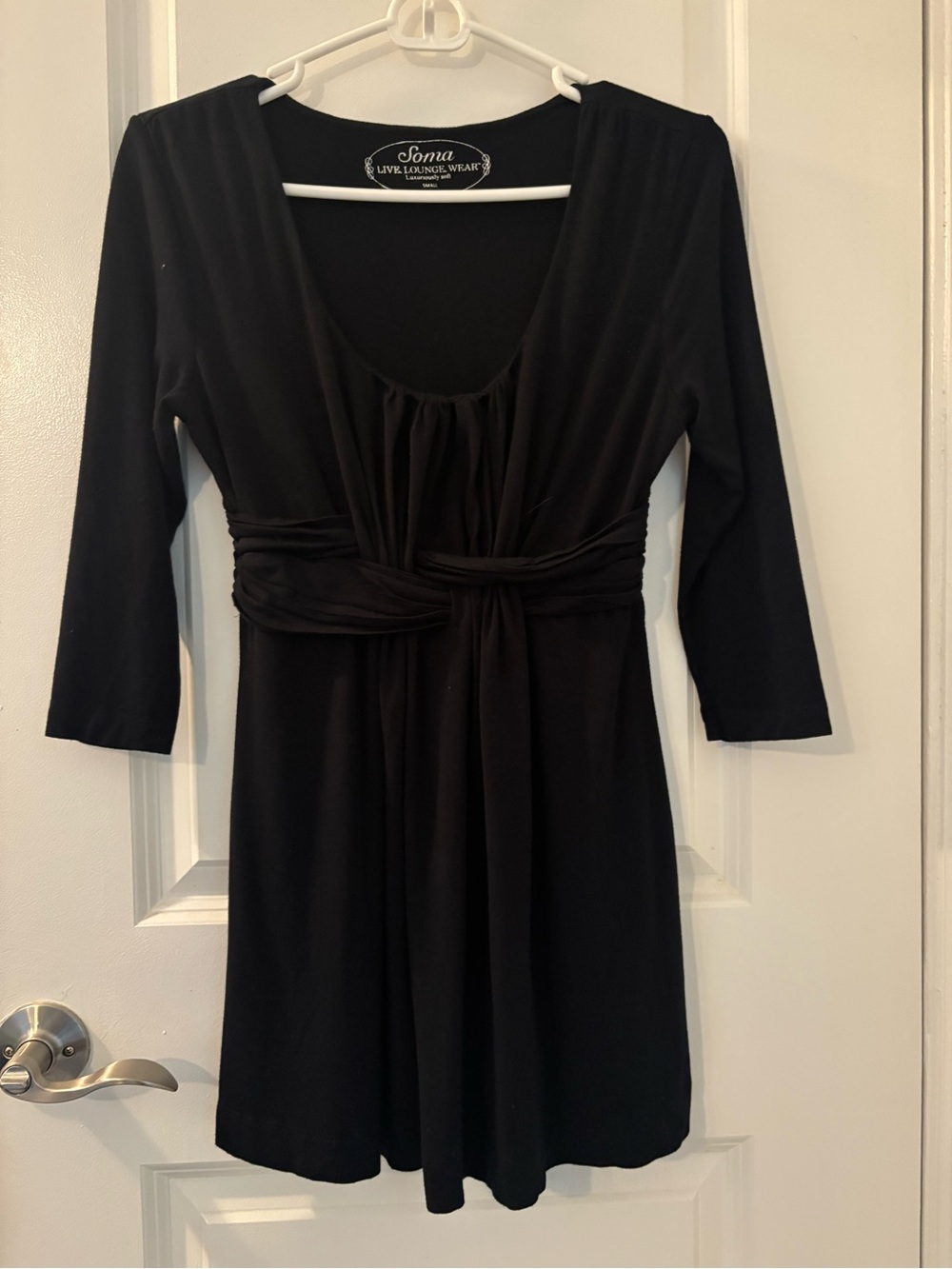 Soma Black Long-Sleeve Tie-Waist Scoop Neck Tunic